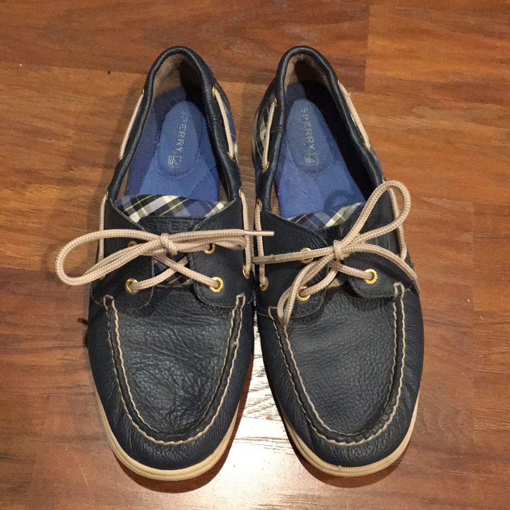 Sperry leather & plaid textile boat shoes